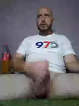 Snapshot of danmep8387 chatting on 07-26-26, 08:05 danmep8387 online show from 07-26-26, 08:05