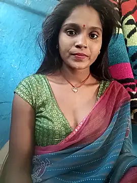 Snapshot of Harini_Gautam chatting on 11-18-25, 06:39 Harini Gautam online show from 11-18-25, 06:39