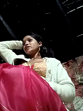 Snapshot of Harini_Gautam chatting on 01-15-26, 04:54 Harini Gautam online show from 01-15-26, 04:54