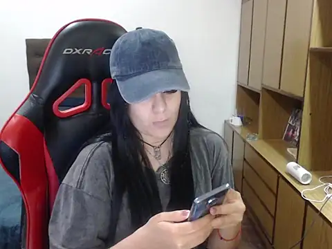 bluegoddessstoned online show from 09-19-25, 08:24