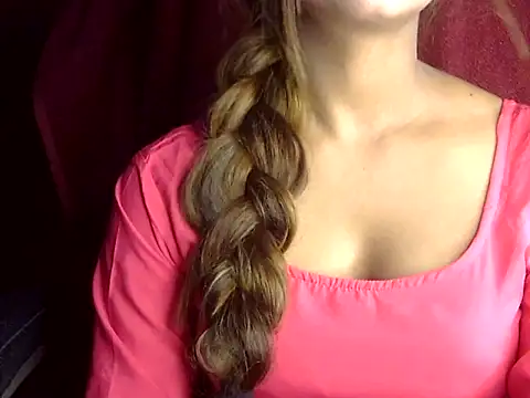 Snapshot of heartless_Queen chatting on 10-15-25, 05:06 heartless Queen online show from 10-15-25, 05:06