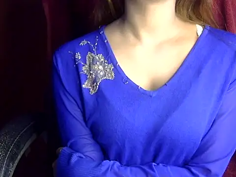 Snapshot of heartless_Queen chatting on 10-10-25, 05:52 heartless Queen online show from 10-10-25, 05:52