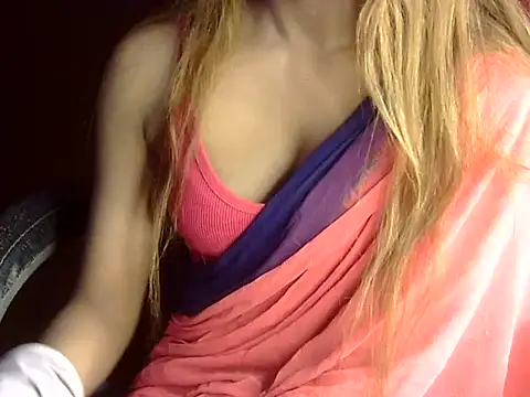 heartless Queen online show from 02-18-26, 05:49