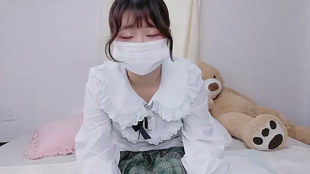 Snapshot of Mio_781 chatting on 09-24-25, 06:09 Mio 781 online show from 09-24-25, 06:09