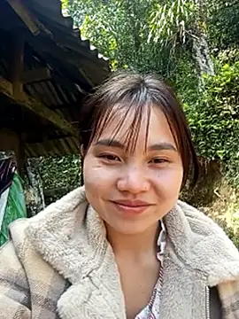 Snapshot of EllyBaby20 chatting on 03-01-26, 03:50 EllyBaby20 online show from 03-01-26, 03:50