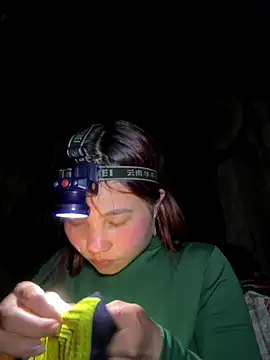 EllyBaby20 online show from 12-22-25, 01:33