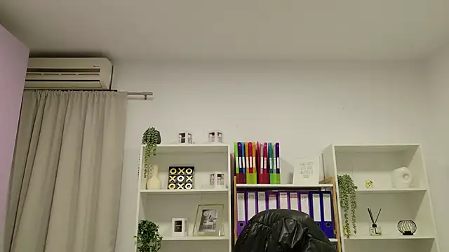 Snapshot of RubiHarper chatting on 11-23-25, 03:11 RubiHarper online show from 11-23-25, 03:11