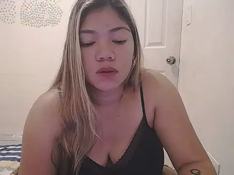 briannalove222 online show from 02-25-26, 12:44