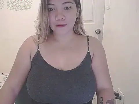 briannalove222 online show from 09-29-25, 01:34