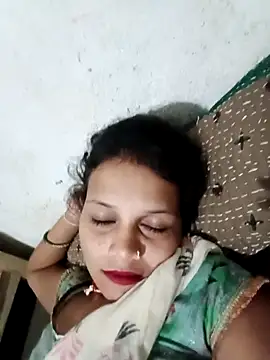 Snapshot of Chandni_Love143 chatting on 09-25-25, 04:57 Chandni Love143 online show from 09-25-25, 04:57