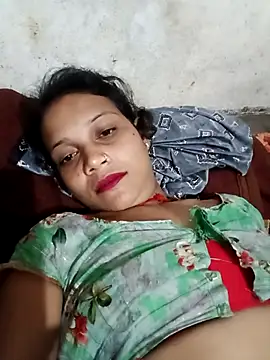 Snapshot of Chandni_Love143 chatting on 09-29-25, 04:01 Chandni Love143 online show from 09-29-25, 04:01