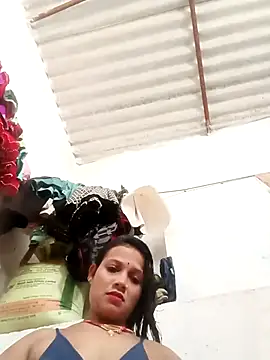 Snapshot of Chandni_Love143 chatting on 09-18-25, 04:04 Chandni Love143 online show from 09-18-25, 04:04