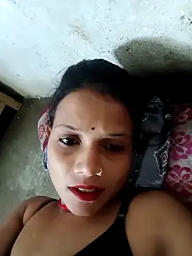 Snapshot of Chandni_Love143 chatting on 10-04-25, 05:20 Chandni Love143 online show from 10-04-25, 05:20