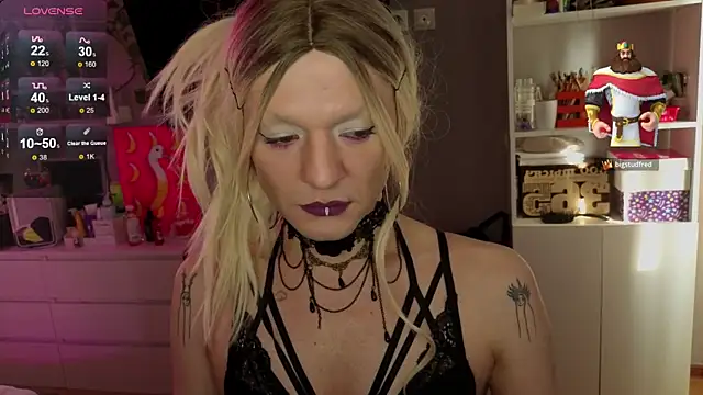 Snapshot of Kkkylie chatting on 02-18-26, 12:12 Kkkylie online show from 02-18-26, 12:12