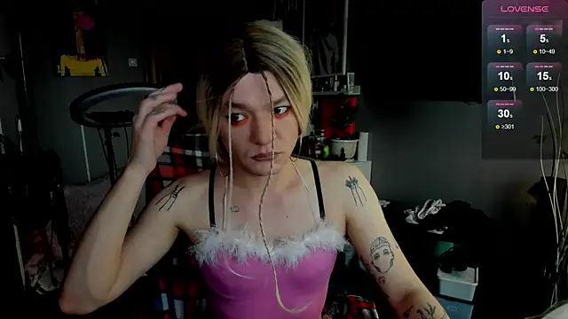 Kkkylie online show from 04-08-26, 03:52