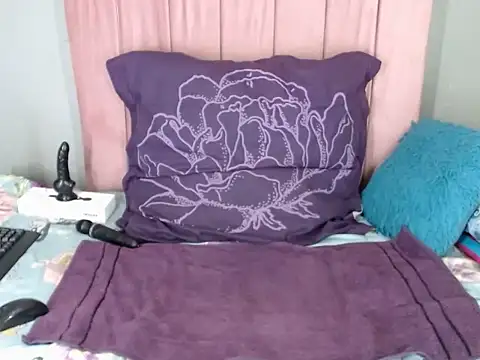 SWEETBERRYxXx online show from 11-25-25, 06:30