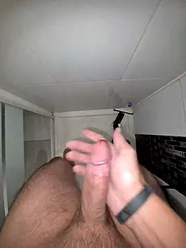 Snapshot of suckpo chatting on 10-28-25, 06:18 suckpo online show from 10-28-25, 06:18