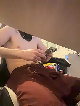 Snapshot of tok_lo24 chatting on 02-15-26, 01:10 tok lo24 online show from 02-15-26, 01:10