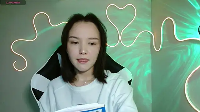 Snapshot of DemiWildcat chatting on 10-23-25, 11:53 DemiWildcat online show from 10-23-25, 11:53