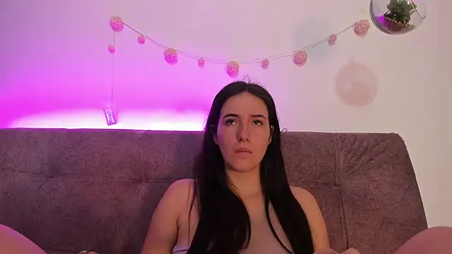 Snapshot of katalella_brown1 chatting on 10-09-25, 11:33 katalella brown1 online show from 10-09-25, 11:33