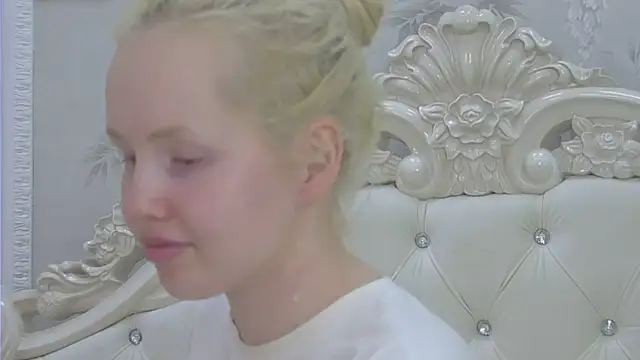 Snapshot of EllieFrosty_ chatting on 05-11-26, 11:57 EllieFrosty online show from 05-11-26, 11:57