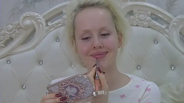 Snapshot of EllieFrosty_ chatting on 02-02-26, 06:51 EllieFrosty online show from 02-02-26, 06:51