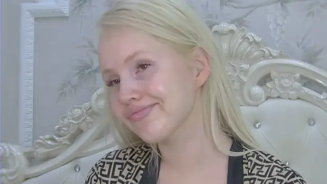 Snapshot of EllieFrosty_ chatting on 04-30-26, 07:26 EllieFrosty online show from 04-30-26, 07:26