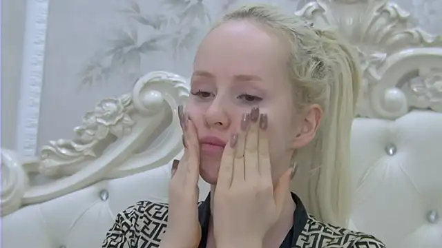 EllieFrosty  online show from 03-05-26, 01:46