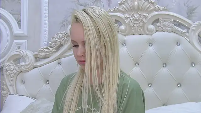 EllieFrosty  online show from 11-30-25, 03:24