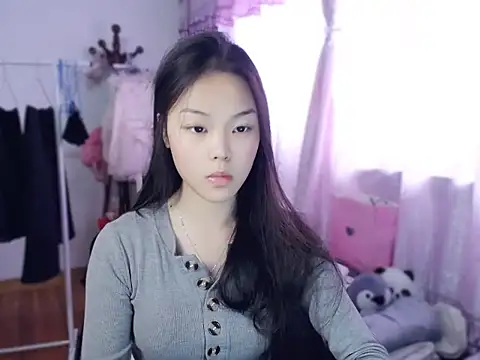 yao-yao  online show from 12-21-25, 04:03