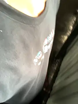 Snapshot of kavi1q1 chatting on 10-06-25, 08:04 kavi1q1 online show from 10-06-25, 08:04