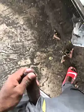 Snapshot of kavi1q1 chatting on 10-26-25, 07:20 kavi1q1 online show from 10-26-25, 07:20