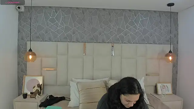  im alaya online show from 10-04-25, 02:46