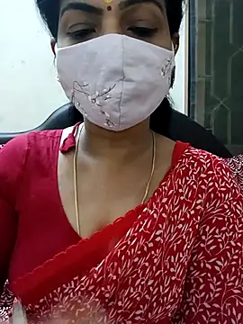 Snapshot of Rithya27 chatting on 04-10-26, 06:04 Rithya27 online show from 04-10-26, 06:04