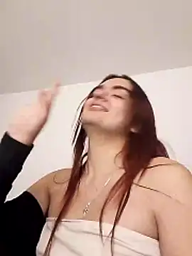 Maylu Fox online show from 10-25-25, 12:28