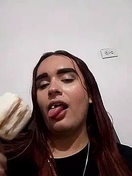 Maylu Fox online show from 09-28-25, 02:40