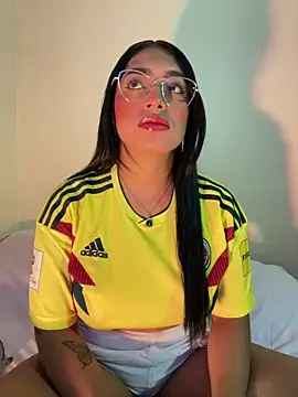 Linda Saenz  online show from 06-01-26, 11:04