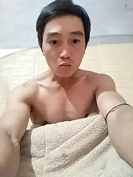 Snapshot of Boytasexy chatting on 10-17-25, 07:00 Boytasexy online show from 10-17-25, 07:00