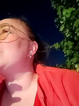 Kiss Eva online show from 09-08-25, 05:23