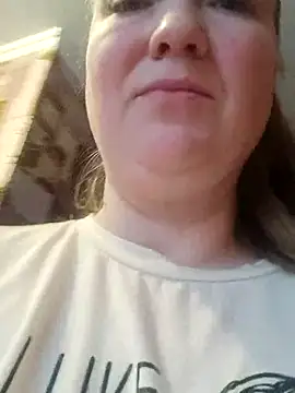 Kiss Eva online show from 11-09-25, 01:26