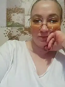 Kiss Eva online show from 01-11-26, 02:57