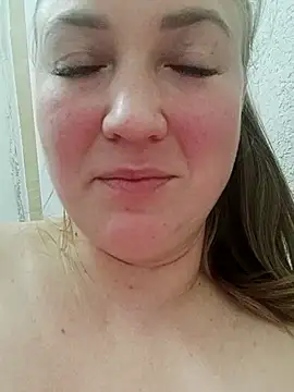 Kiss Eva online show from 10-24-25, 08:19