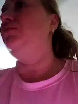 Kiss Eva online show from 10-12-25, 10:49