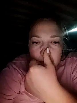 Kiss Eva online show from 10-10-25, 09:59