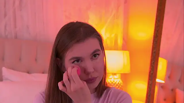 AshleyEvance online show from 06-07-26, 06:40