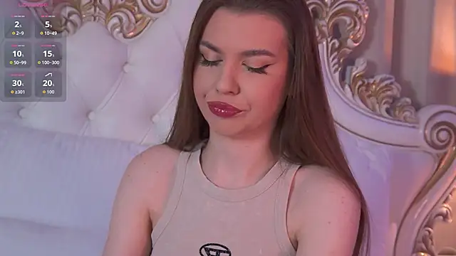 AshleyEvance online show from 10-07-25, 04:13