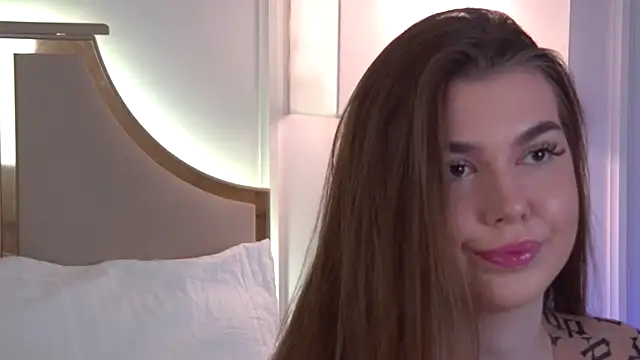 AshleyEvance online show from 11-29-25, 04:01