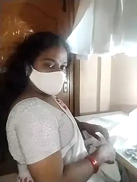 Snapshot of Megha_21 chatting on 11-03-25, 06:22 Megha 21 online show from 11-03-25, 06:22