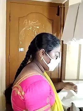 Snapshot of Megha_21 chatting on 11-03-25, 05:45 Megha 21 online show from 11-03-25, 05:45