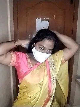 Snapshot of Megha_21 chatting on 10-06-25, 09:59 Megha 21 online show from 10-06-25, 09:59